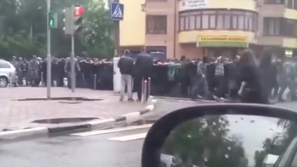 Руската полиция и нелегалните имигранти-that's how Russian Police deals with Immigrants