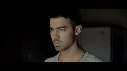 Откъс от видеото на Joe Jonas - 'see No More'