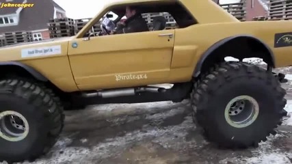 Ford Mustang Monster 4x4