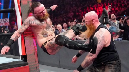 Aleister Black vs. Erick Rowan: Raw, Feb. 24, 2020