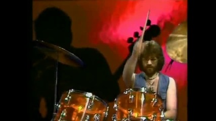 Nazareth - Love Hurts Official Clip 