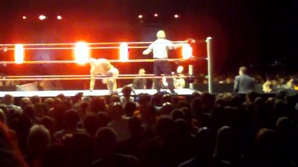 2010 - 04 - 07 Wwe Wrestling Vienna Big Show vs Randy Orton.mov 