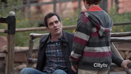 Modern Family s03 e22