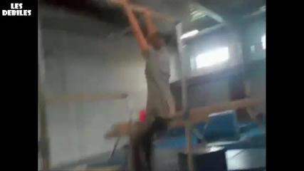 10 годишен parkour маниак 