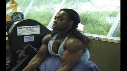 Dayana_biceps_workout