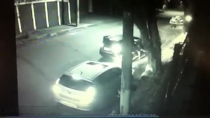 Крадци решили да ограбят кола, но се оказа че шофьора е полицай