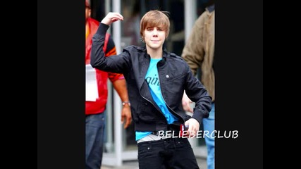 Justin Bieber at Mtv studios