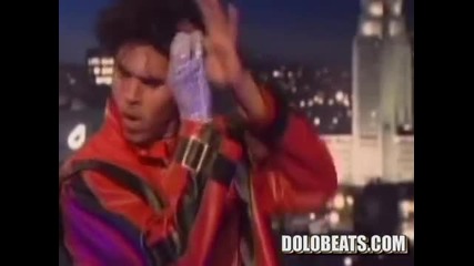 Affion Crockett срещу Chris Brown в ролята на Michael Jackson