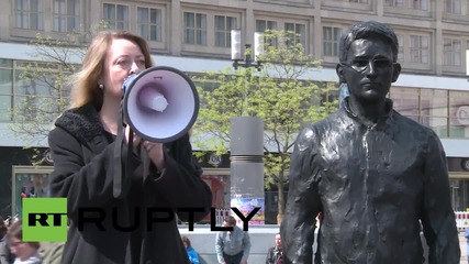 Germany: Snowden, Assange and Manning immortalised in whistle-blower sculptures