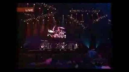 Avril Lavigne-He wasn`t live