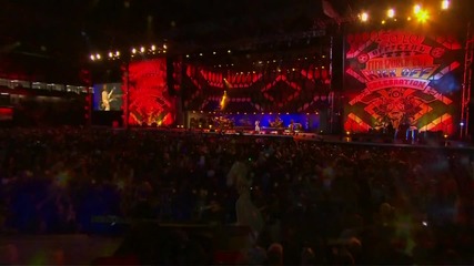 Shakira - Hips Dont Lie (2010 Fifa World Cup™ Kick - off Concert)