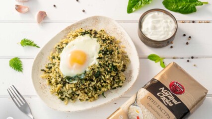 Великденски ориз Екстра със спанак, коприва и яйца