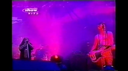Guns`n`roses - Knocking On Heavens Door - Live In Rock In Rio 2001 Hq 