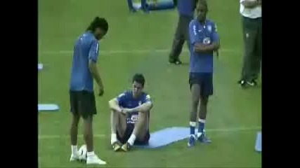 Малко трикове от Ronaldinho 