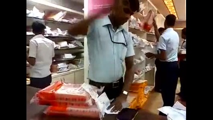 Продавач в Индия