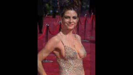 Maria Menounos Slideshow