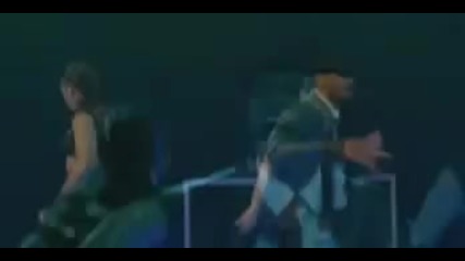 Usher - Omg (feat. Will.i.am) Music Video