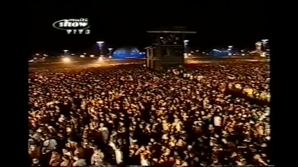 Guns`n`roses - Live In Rock In Rio 2001 - Края На Концерта Hq 