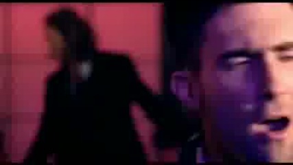 Maroon 5 - Makes Me Wonder