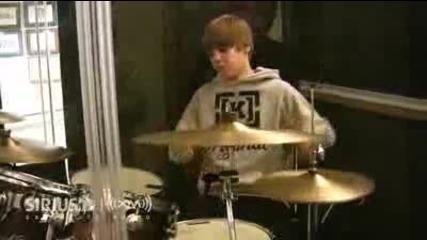 ~justin bieber sviri na barabani~ 