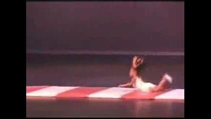 Вижте какво прави едно Изключително момиченце