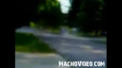 Падане С Мотор