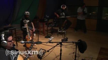 P.o.d. - Beautiful - Acoustic ( Live )