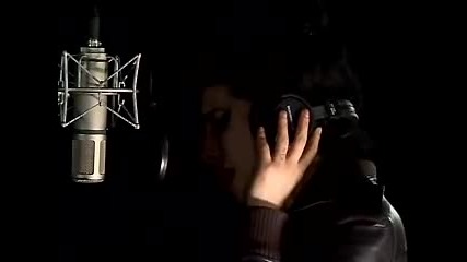 Amy Winehouse - Love is a Losing Game