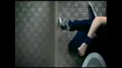 Bullet For My Valentine - Waking The Demon (official video)