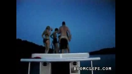 Пияна мацка пада яко ...