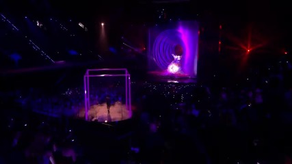 Rihanna - Only girl in the world live