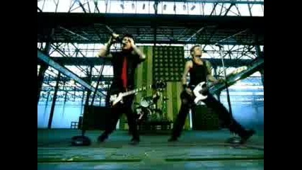 Green Day - American Idiot 