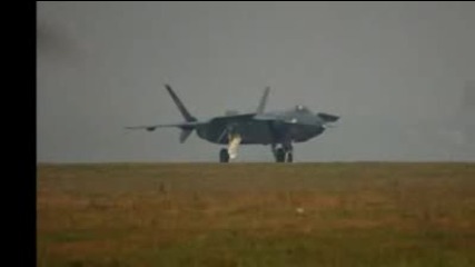 J - 20 китайски изтребител 