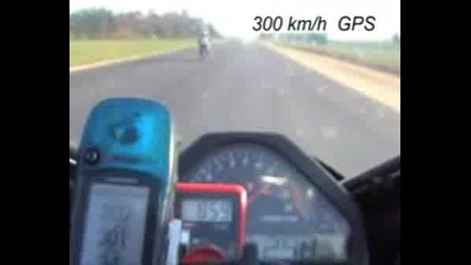 Kawa Zx 14 Vs Honda Cbr 1000 Rr.avi