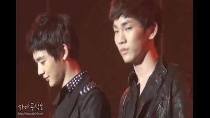 [hd Fancam] - 101128 - Cutie Key Drinking Water Bubble Face at Gs25 Concert