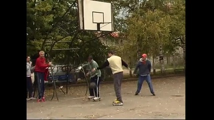 No Connection - Баскетбол с ролери ! 