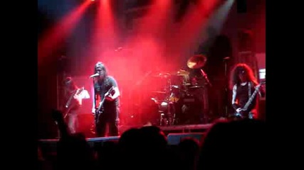 Pain - On Your Knees ( live bg)