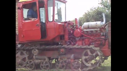 Трактор Дт - 75 палене
