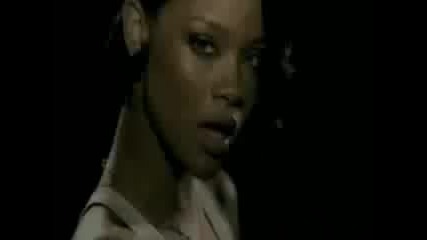 Официалният Ремикс На Umbrella - Rihanna [real Parody]