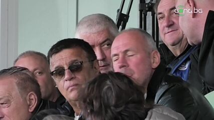 Радостин Кишишев гледа Ботев Пд в Бистрица в компанията на Стойне Манолов