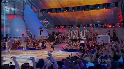 Miley Cyrus - Party In The U.s.a (live @ Much Music Video Awards 2010) Hq