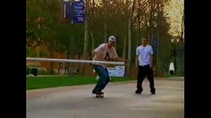 Girl - Skateboard