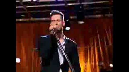 Maroon 5 - Little Of Your Time Live