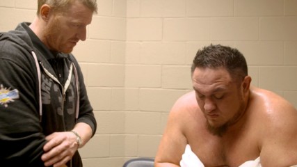 Samoa Joe gets checked out after suffering a foot injury on Raw: WWE.com Exclusive, Jan. 8, 2018