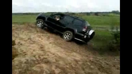 Toyota Land Cruiser Prado vs Mersedes-benz G