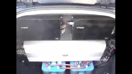 Kicker Solo X 18 - Spl Dynamics D7