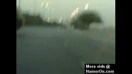 Гъзар кара Nissan Patrol на 2 гуми