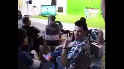 Richie - Round And Round Backstage