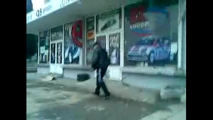 не е пиян :д