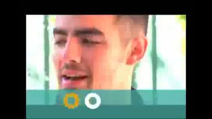 Mun2 presents promo Joe Jonas, Right Now